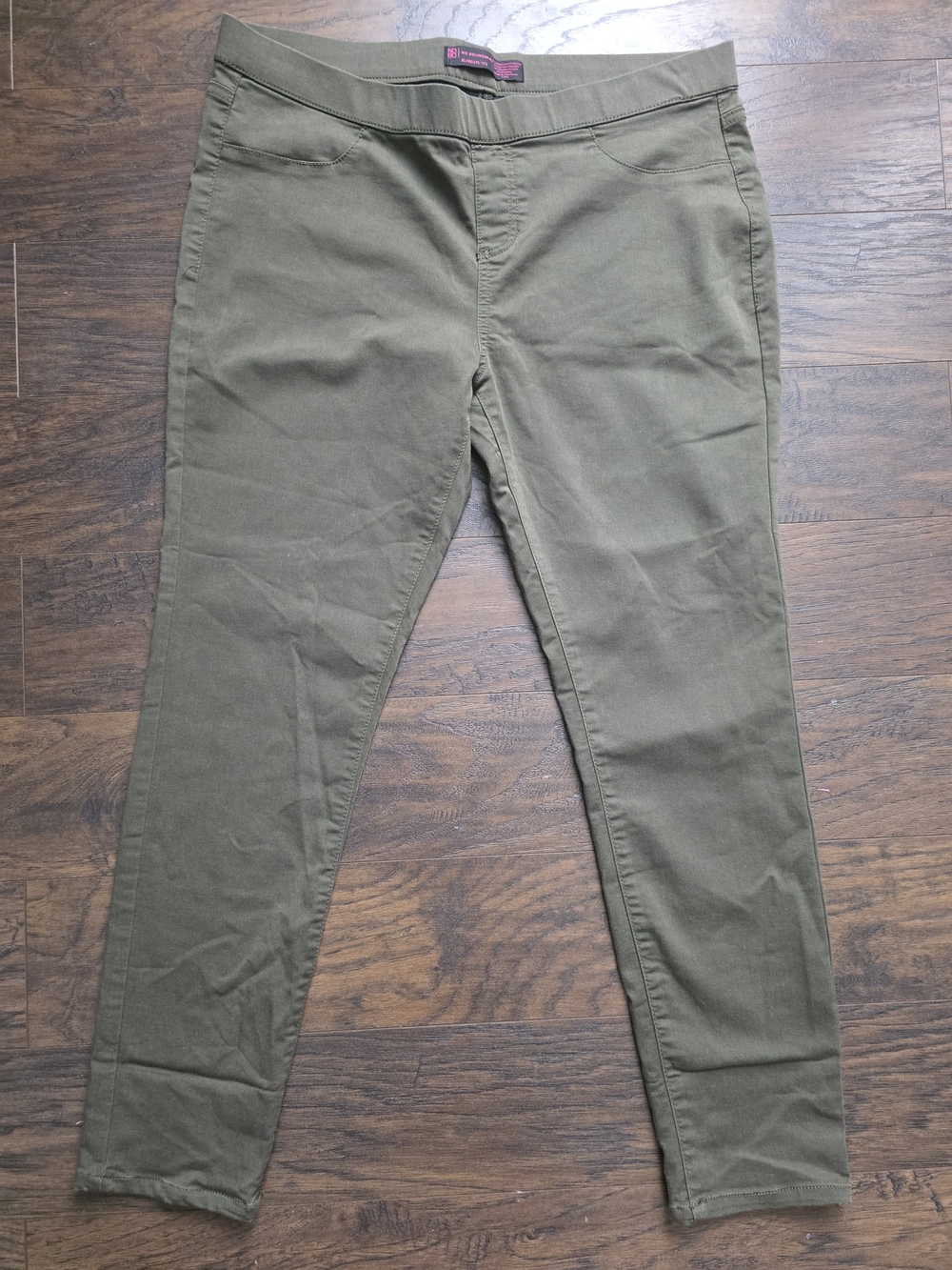 No Boundaries Olive Green Ponte Skinny Leggings